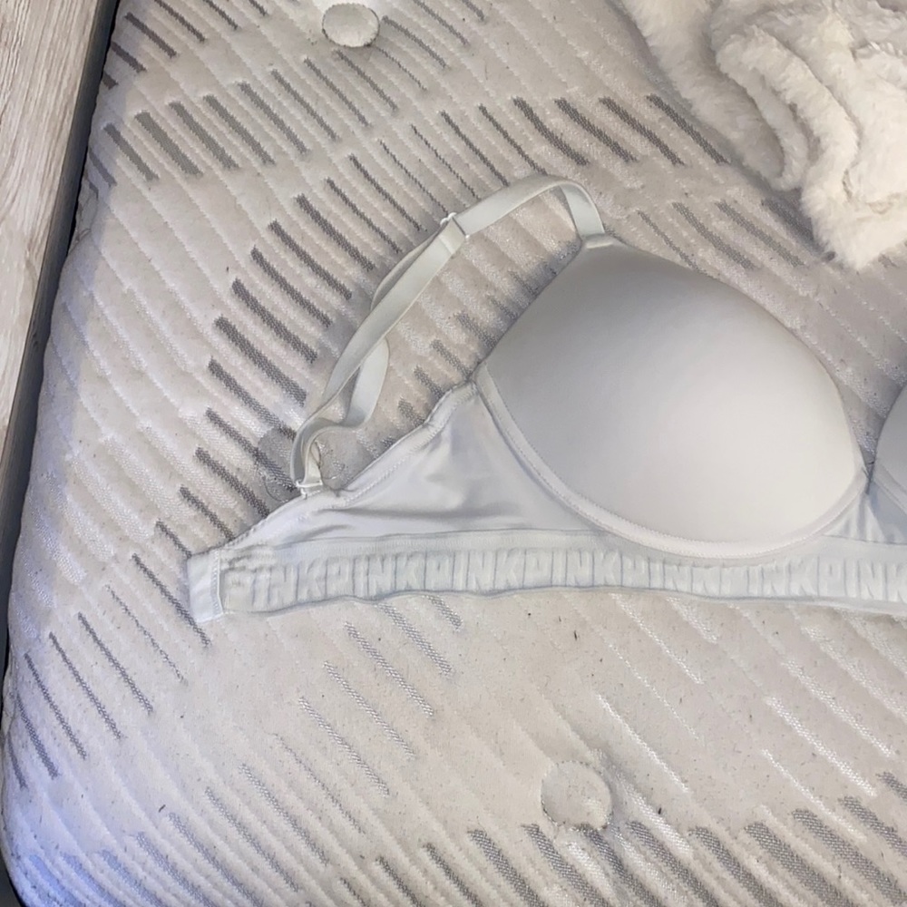 Bra - Picture 2 of 4